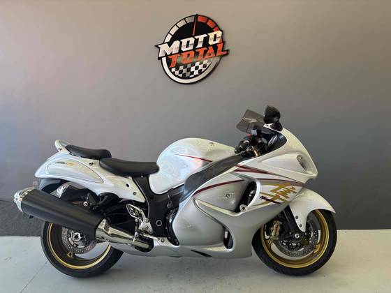 SUZUKI HAYABUSA GSX1300RA SUZUKI HAYABUSA GSX1300RA